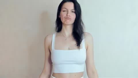 Snapshot of mercymanrriquez chatting on February 25, 2026, 7:40 am Miya online show from February 25, 2026, 7:40 am