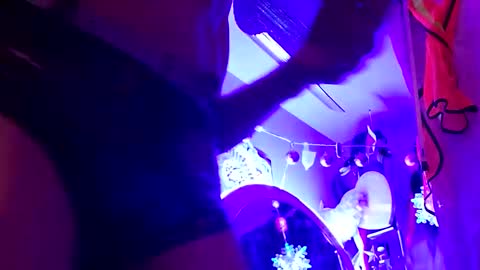 Snapshot of merelyalover chatting on February 10, 2025, 12:52 am gurlnips online show from February 10, 2025, 12:52 am