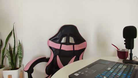 Miss Freckles online show from March 16, 2026, 3:38 pm