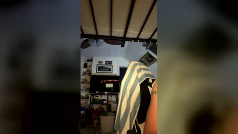 Snapshot of meridapricess chatting on May 16, 2026, 4:42 am meridapricess online show from May 16, 2026, 4:42 am
