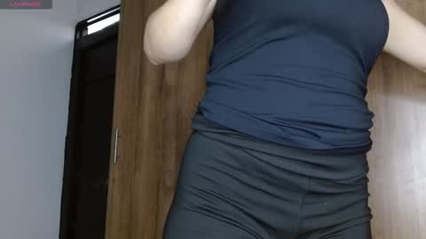 Snapshot of meriilyn_monroe724 chatting on February 9, 2026, 4:22 pm meriilyn_monroe724 online show from February 9, 2026, 4:22 pm