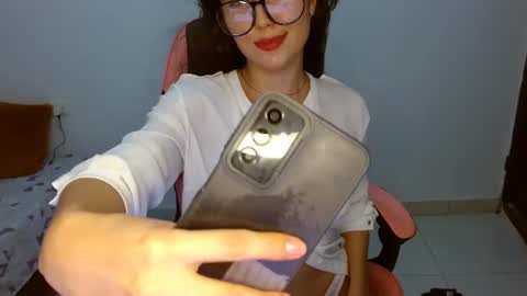 merly_14 online show from June 27, 2026, 4:06 am