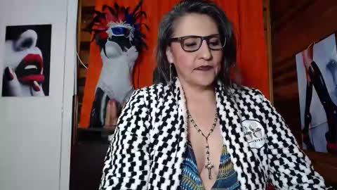 Snapshot of merlyna_goldens chatting on January 28, 2025, 9:19 am My next birthday is December 11th. online show from January 28, 2025, 9:19 am
