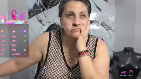 Snapshot of merlyna_goldens chatting on September 25, 2025, 11:19 pm My next birthday is December 11th. online show from September 25, 2025, 11:19 pm