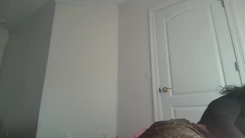 mermaidonland25 online show from February 9, 2026, 4:33 pm