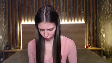 Emilia online show from February 3, 2025, 11:36 pm