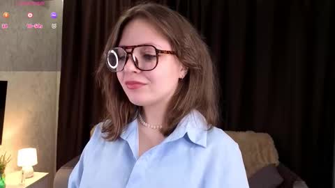 Marie online show from January 18, 2026, 2:26 am