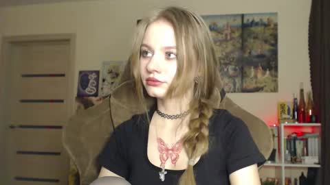 Snapshot of metacatharsis chatting on February 25, 2026, 4:27 pm Eva online show from February 25, 2026, 4:27 pm