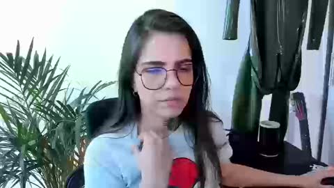 Meurif online show from September 15, 2025, 1:44 pm