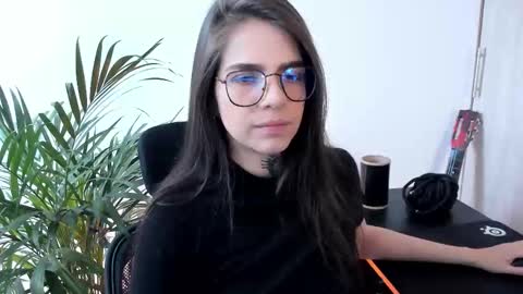 Meurif online show from October 19, 2025, 1:12 pm