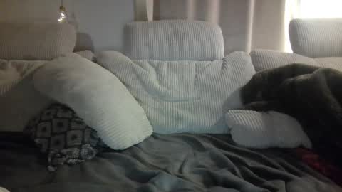 Snapshot of mew_606 chatting on May 17, 2026, 12:52 am mew online show from May 17, 2026, 12:52 am