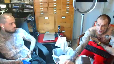 Mgk online show from October 10, 2025, 11:31 am