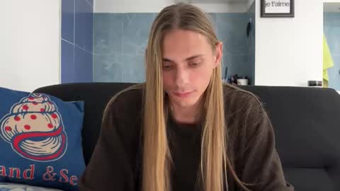 Misha online show from December 18, 2025, 2:12 pm