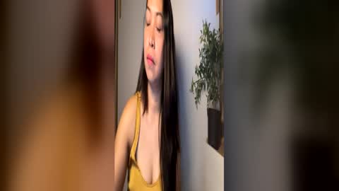 mi_love00 online show from June 17, 2026, 8:28 am
