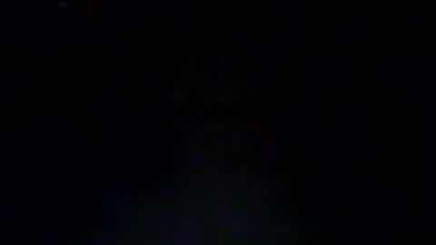 mia305305 online show from April 18, 2026, 5:28 pm