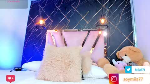 Mia online show from March 20, 2026, 2:49 am