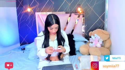 Mia online show from March 25, 2026, 1:55 am