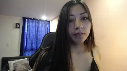 Snapshot of mia_112022 chatting on December 10, 2024, 6:17 pm Mia zoe online show from December 10, 2024, 6:17 pm