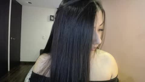 Snapshot of mia_112022 chatting on January 15, 2025, 5:05 pm Mia zoe online show from January 15, 2025, 5:05 pm