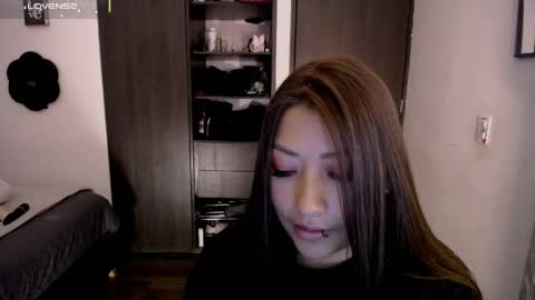 Mia zoe online show from June 3, 2026, 6:02 pm