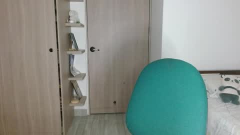 Mia online show from March 30, 2026, 4:13 am