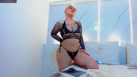 Snapshot of mia_becke chatting on January 7, 2025, 6:45 pm Mia online show from January 7, 2025, 6:45 pm