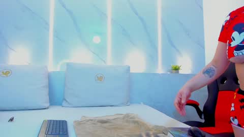 Snapshot of mia_becke chatting on January 27, 2025, 11:00 pm Mia online show from January 27, 2025, 11:00 pm