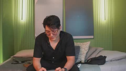 Belmont and Mia online show from April 24, 2026, 6:54 pm