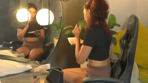 Snapshot of mia_belmont chatting on May 29, 2026, 7:01 pm Belmont and Mia online show from May 29, 2026, 7:01 pm