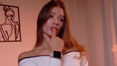 Mia Benett  online show from July 1, 2026, 2:18 pm