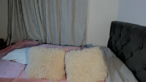 Mia Blair online show from June 5, 2026, 1:56 am