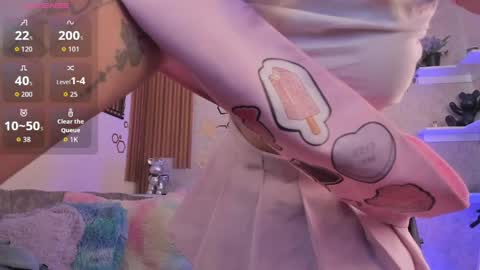 Mia online show from April 3, 2026, 9:35 pm