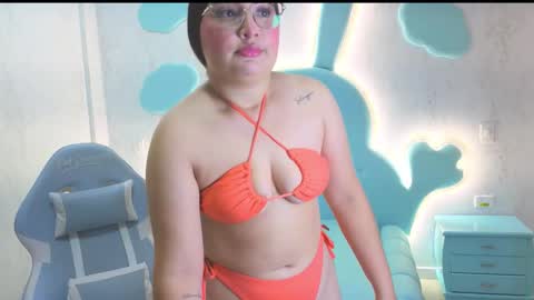 Snapshot of mia_cuttee chatting on October 13, 2025, 3:06 am Mia Cuttee online show from October 13, 2025, 3:06 am