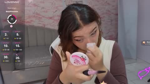 Mia online show from February 20, 2026, 1:22 pm