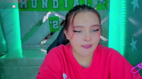 Snapshot of mia_foster_t chatting on June 26, 2026, 2:21 pm Mia online show from June 26, 2026, 2:21 pm