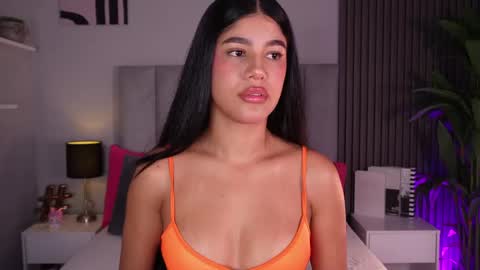 Mia  online show from April 16, 2026, 12:50 pm