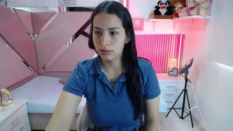 mia_garcia28 online show from May 11, 2026, 1:06 pm