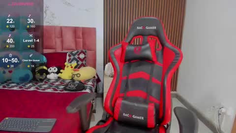 Snapshot of mia_gatess chatting on March 5, 2025, 2:45 pm M I A online show from March 5, 2025, 2:45 pm