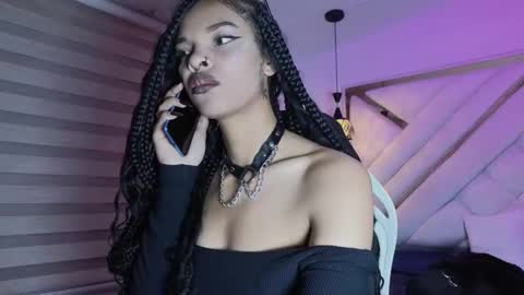 Mia online show from March 6, 2026, 2:41 am