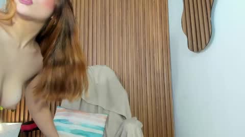 Mia online show from April 1, 2026, 2:34 am