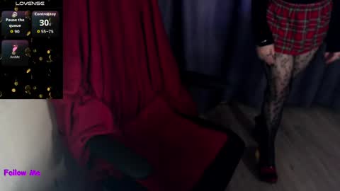 MiaJoy online show from April 6, 2026, 11:22 am