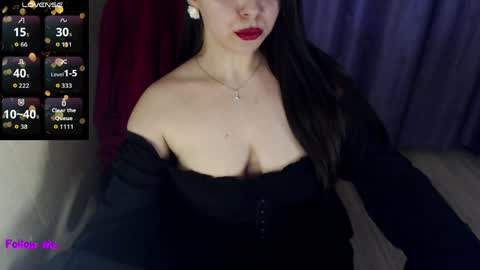 MiaJoy online show from April 10, 2026, 11:04 am