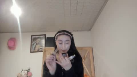 mia kaneee online show from October 30, 2025, 9:37 pm