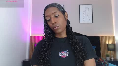 Snapshot of mia_kheleer chatting on February 13, 2026, 5:42 pm Mia online show from February 13, 2026, 5:42 pm