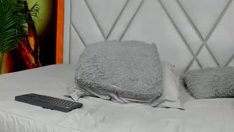 mia_kleim1 online show from March 15, 2026, 12:27 am