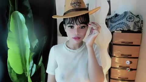 Snapshot of mia_lover9 chatting on July 17, 2026, 7:59 am M I A online show from July 17, 2026, 7:59 am