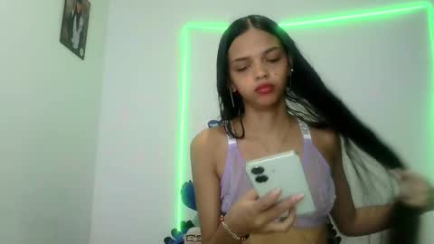 Snapshot of mia_lucy_21 chatting on October 20, 2025, 7:47 pm mia lucy 21 online show from October 20, 2025, 7:47 pm