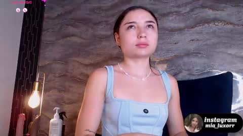 Snapshot of mia_luxor chatting on July 11, 2026, 11:46 am mia_luxor online show from July 11, 2026, 11:46 am