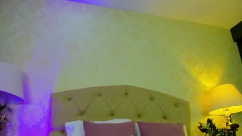 Snapshot of mia_montess chatting on April 8, 2026, 1:22 pm mia montess online show from April 8, 2026, 1:22 pm