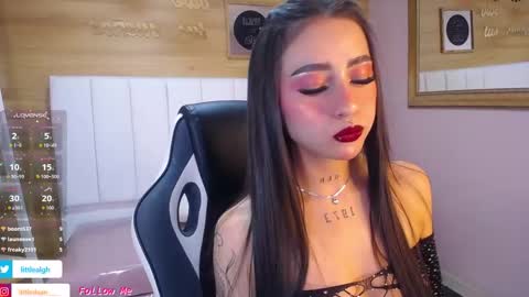 Snapshot of mia_ponce_a chatting on October 7, 2025, 7:55 pm MIA online show from October 7, 2025, 7:55 pm